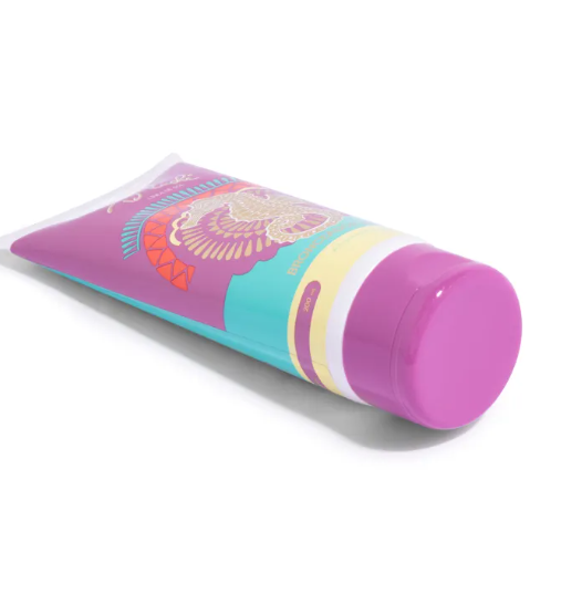 Glow Like Never Before with D'Luchi Tanning Gel – 200 MLL